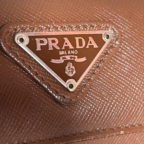 Prada chocolate brown leather wallet EUC - Picture 9 of 9